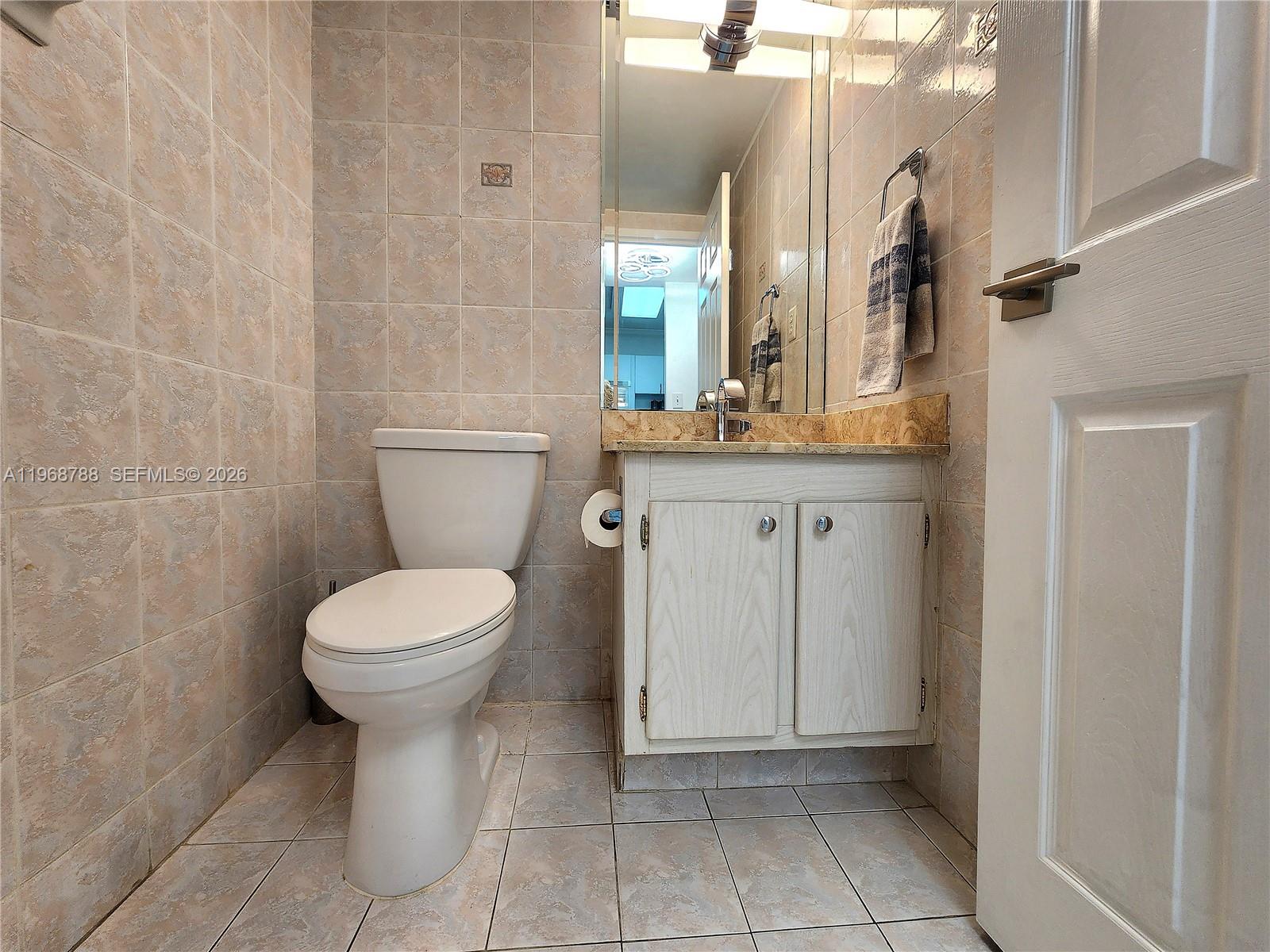 3725 S Ocean Drive 620 Property Photo 12