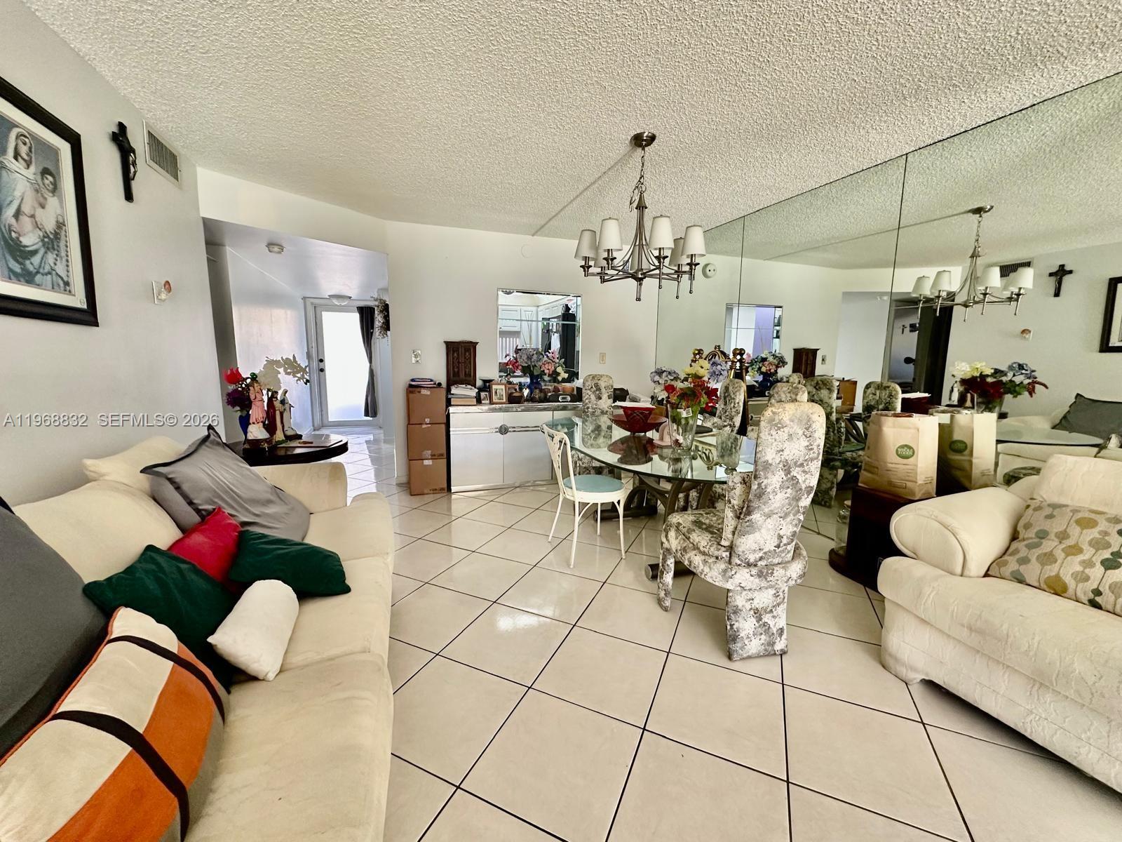 8960 S Hollybrook Boulevard 109 Property Photo 9