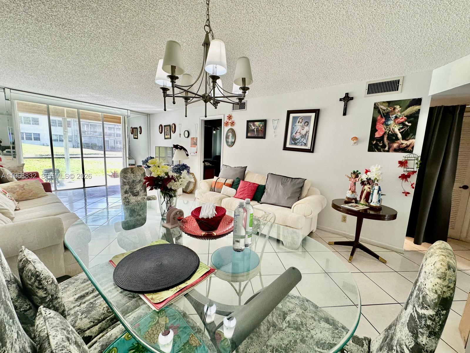 8960 S Hollybrook Boulevard 109 Property Photo 10