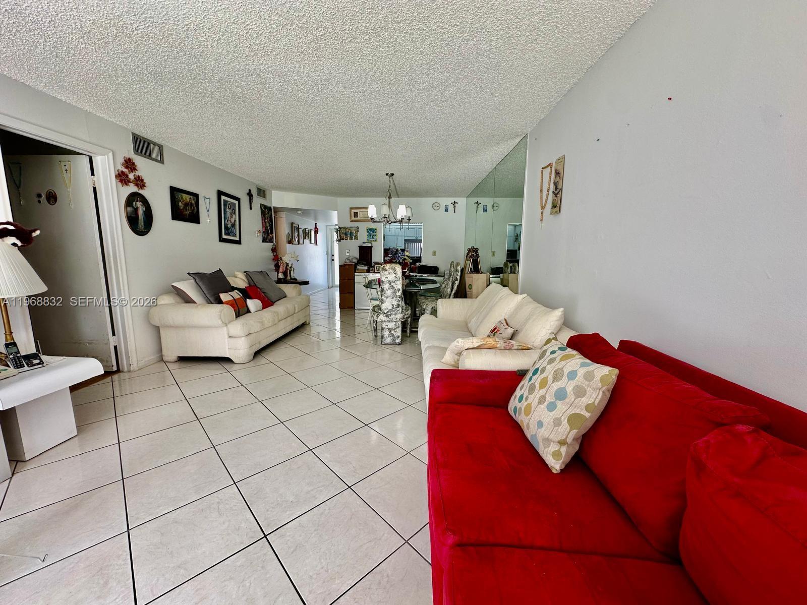 8960 S Hollybrook Boulevard 109 Property Photo 14