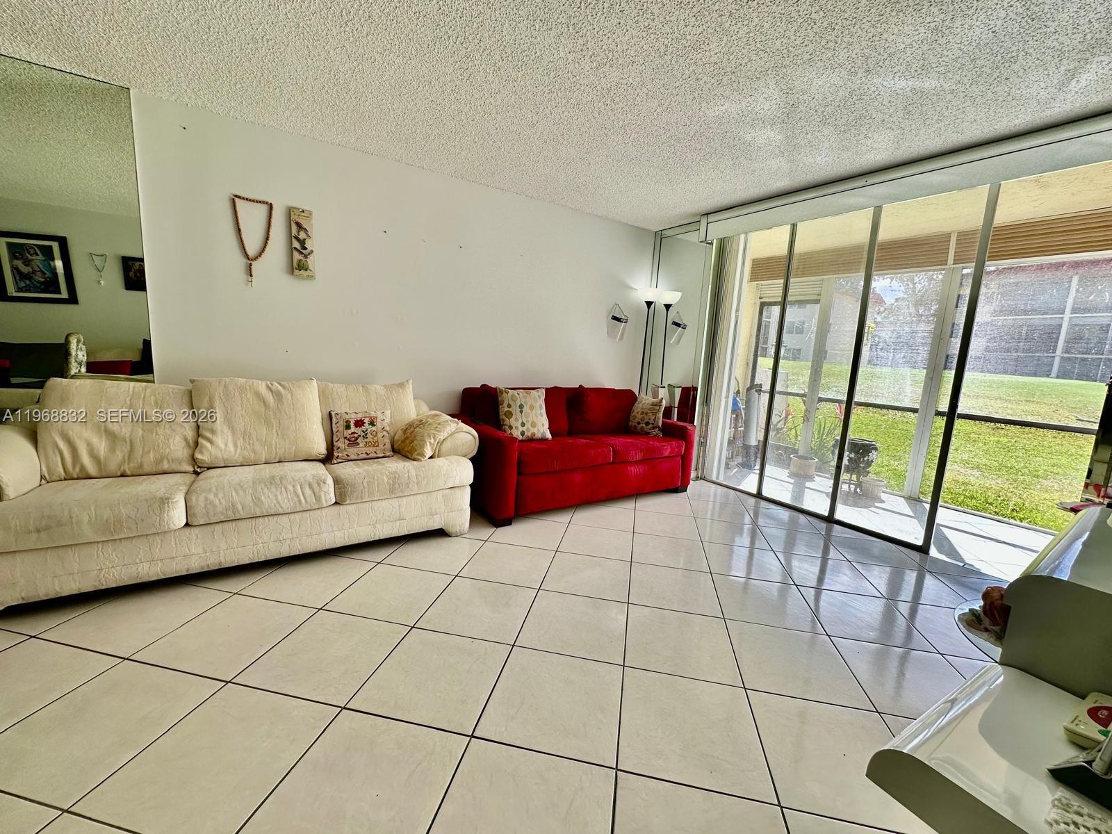 8960 S Hollybrook Boulevard 109 Property Photo 15
