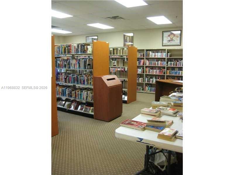 8960 S Hollybrook Boulevard 109 Property Photo 22