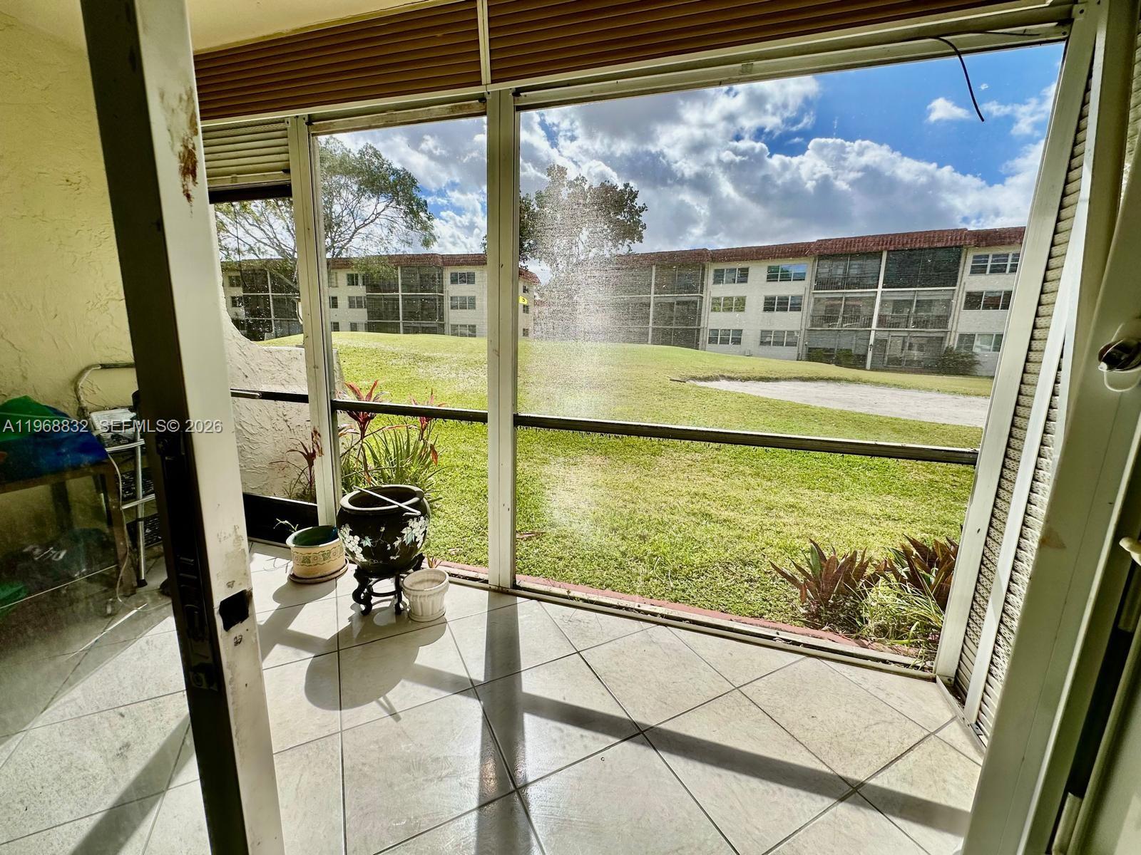 8960 S Hollybrook Boulevard 109 Property Photo 23