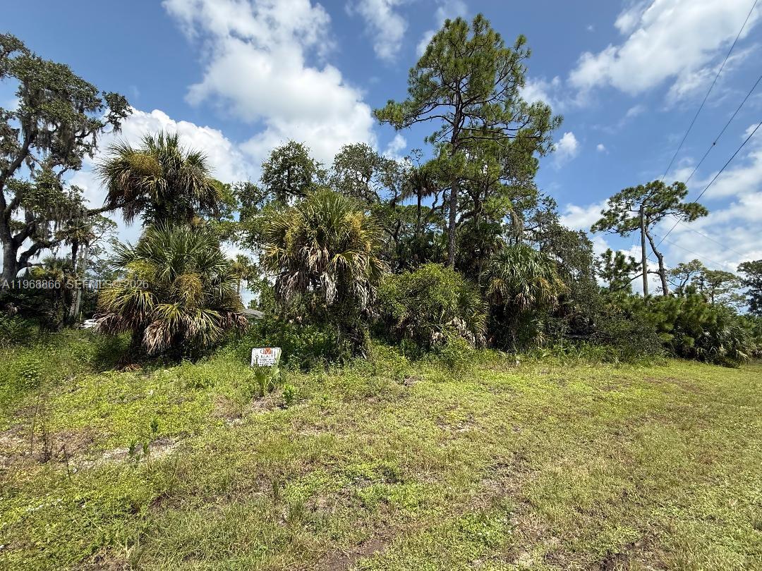 5017 W Tradewinds Circle Property Photo 1