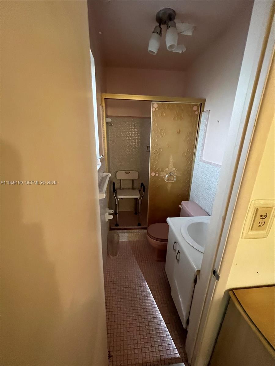 812 Columbus Boulevard Property Photo 15