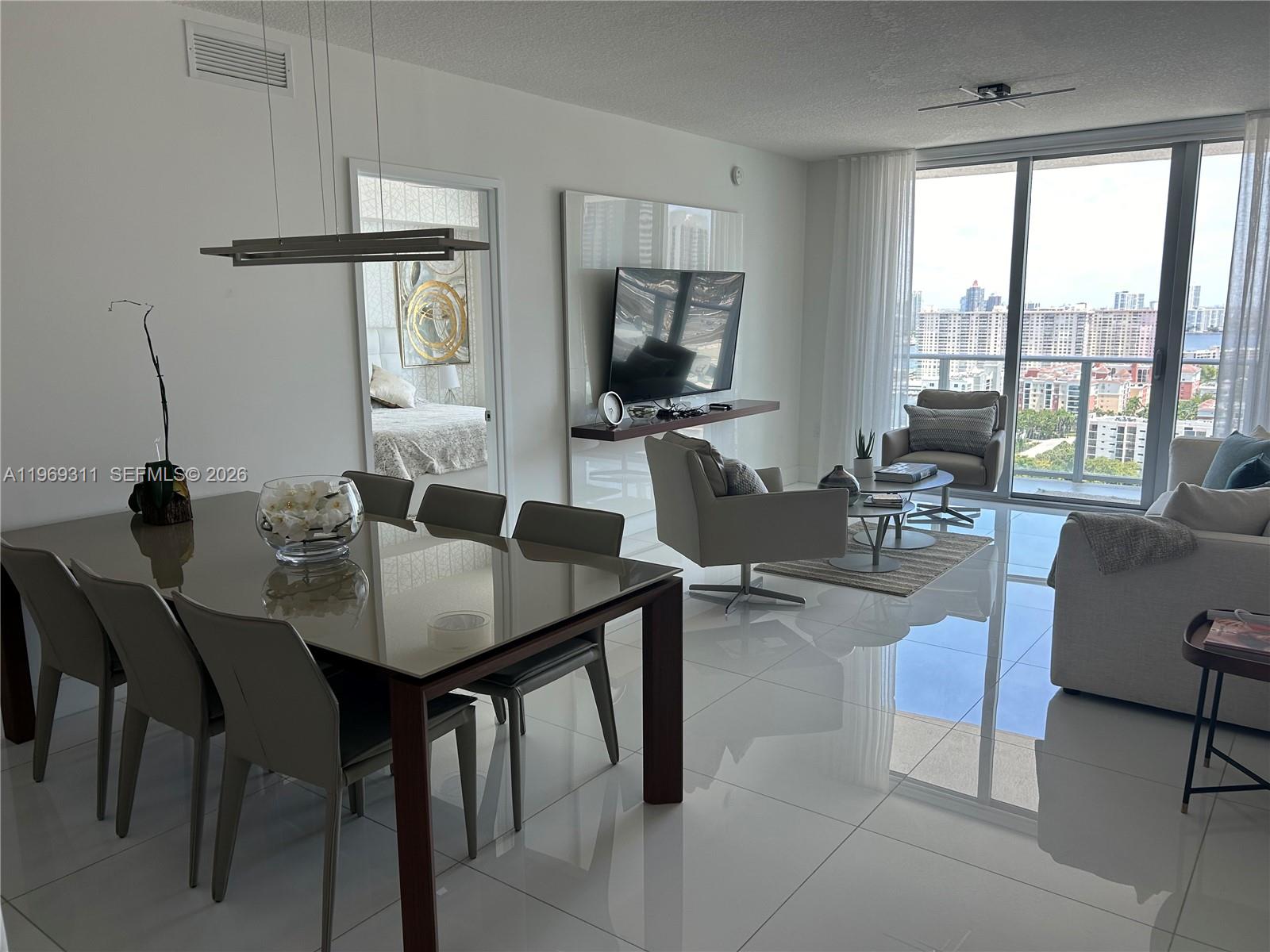 300 Sunny Isles Boulevard 4-2305 Property Photo 4