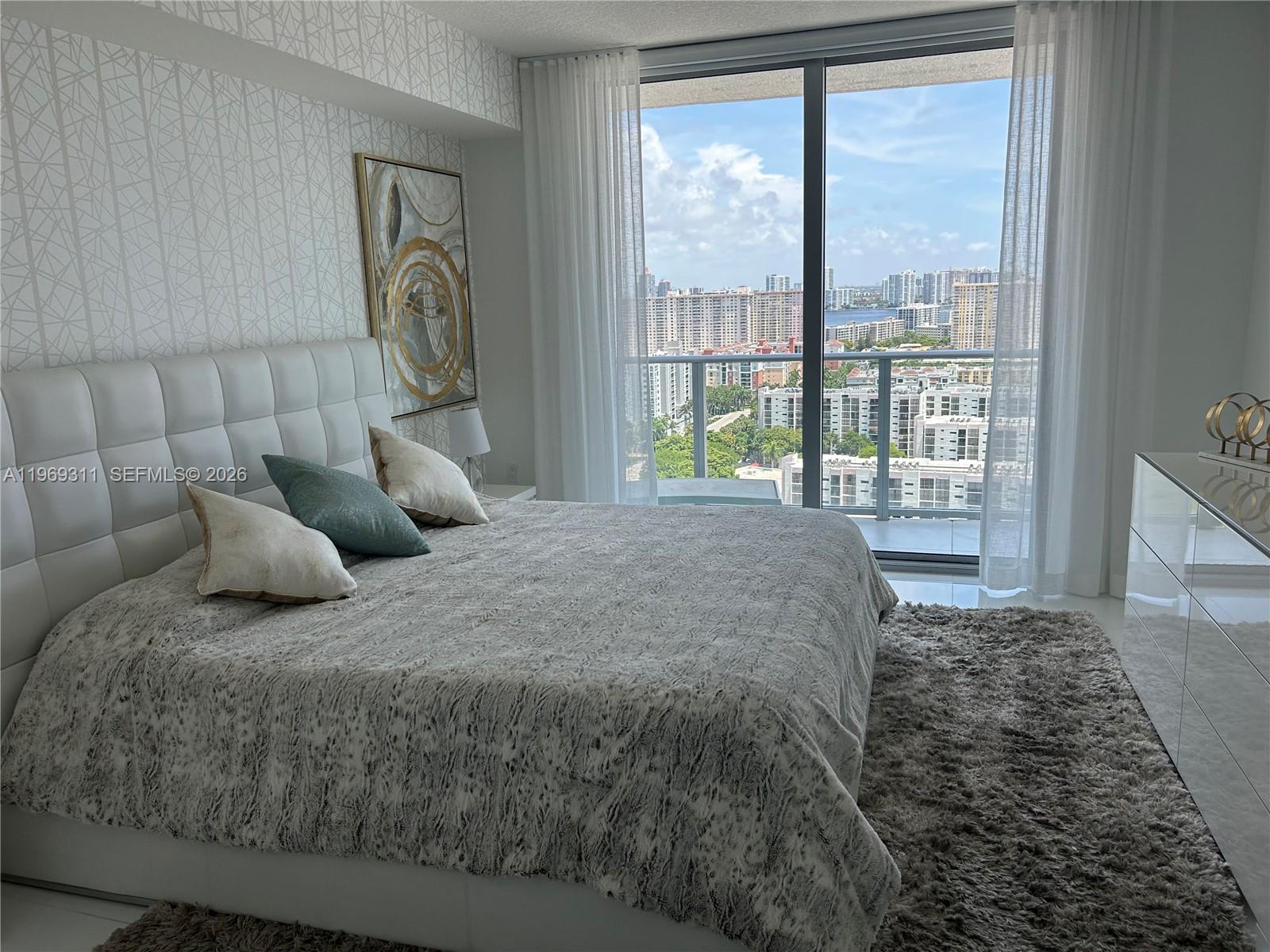 300 Sunny Isles Boulevard 4-2305 Property Photo 12