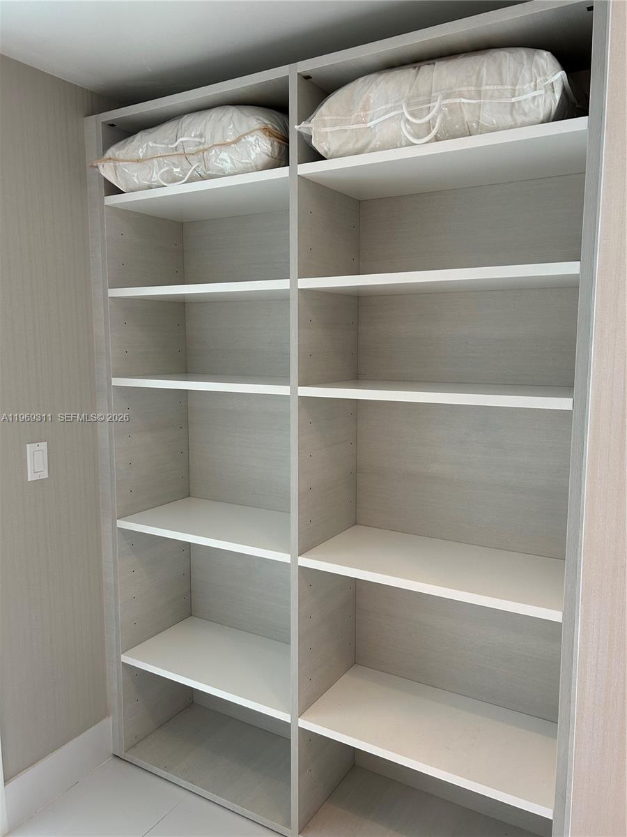 300 Sunny Isles Boulevard 4-2305 Property Photo 14