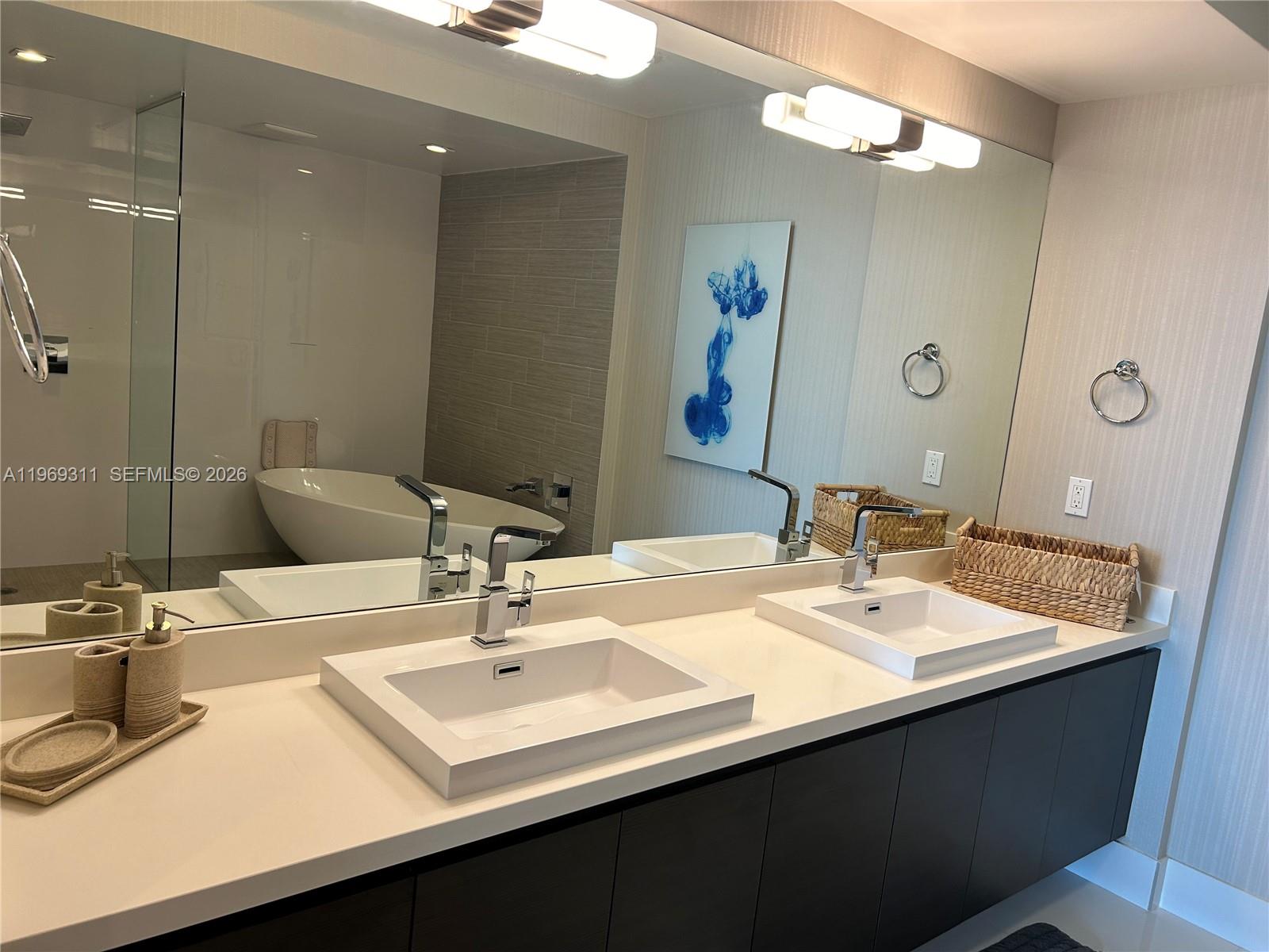 300 Sunny Isles Boulevard 4-2305 Property Photo 17