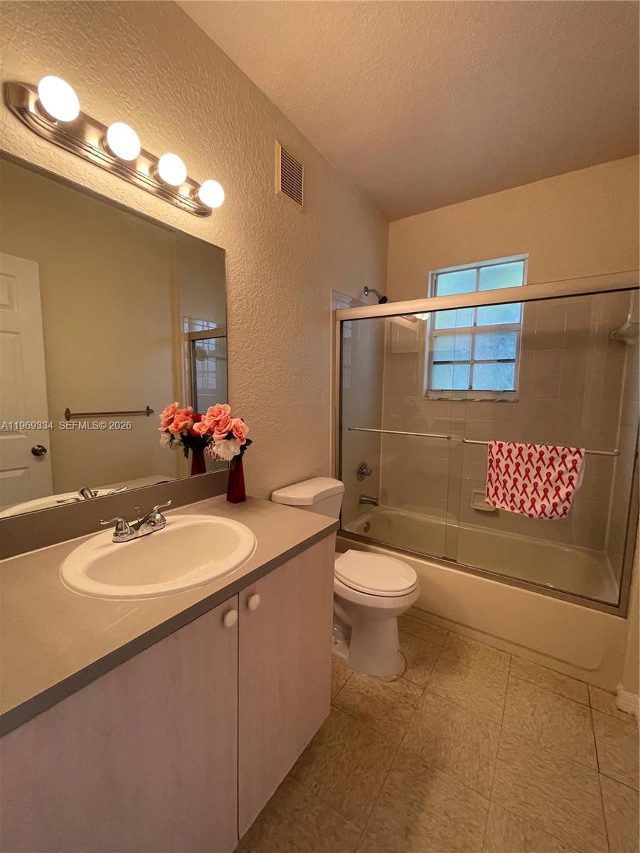 2305 Belmont Lane 2305 Property Photo 14