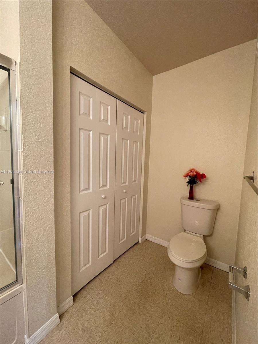 2305 Belmont Lane 2305 Property Photo 15