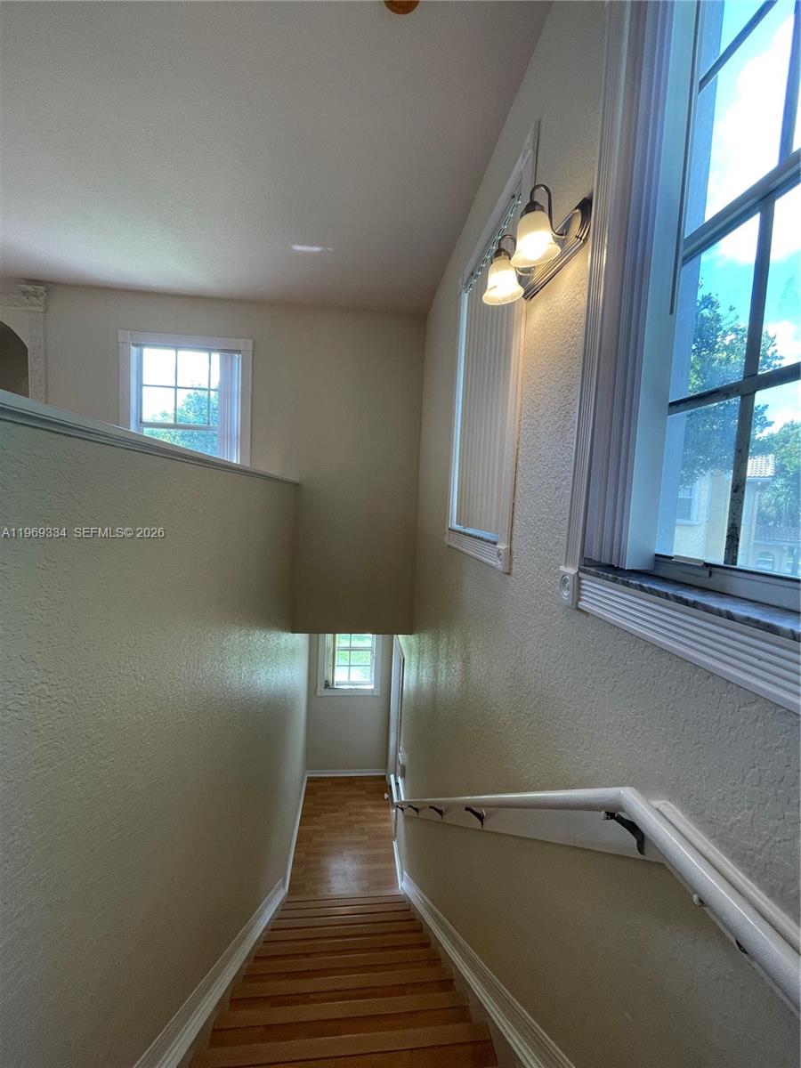 2305 Belmont Lane 2305 Property Photo 17