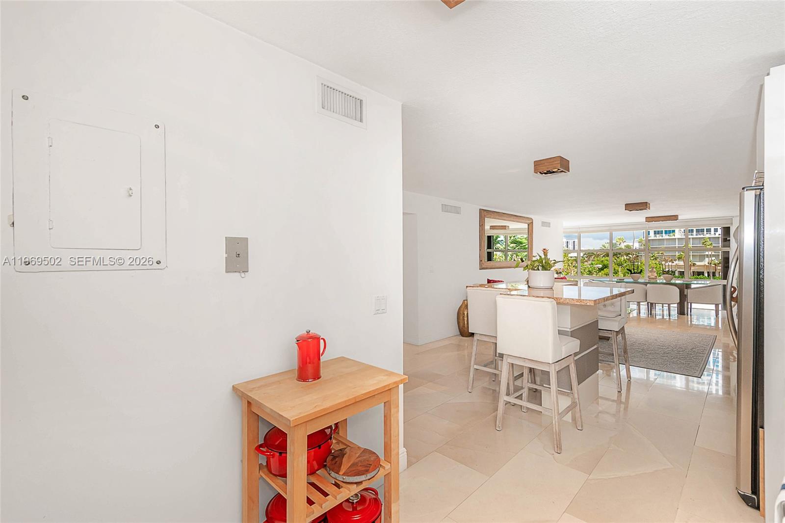 6423 Collins Avenue 309 Property Photo 17