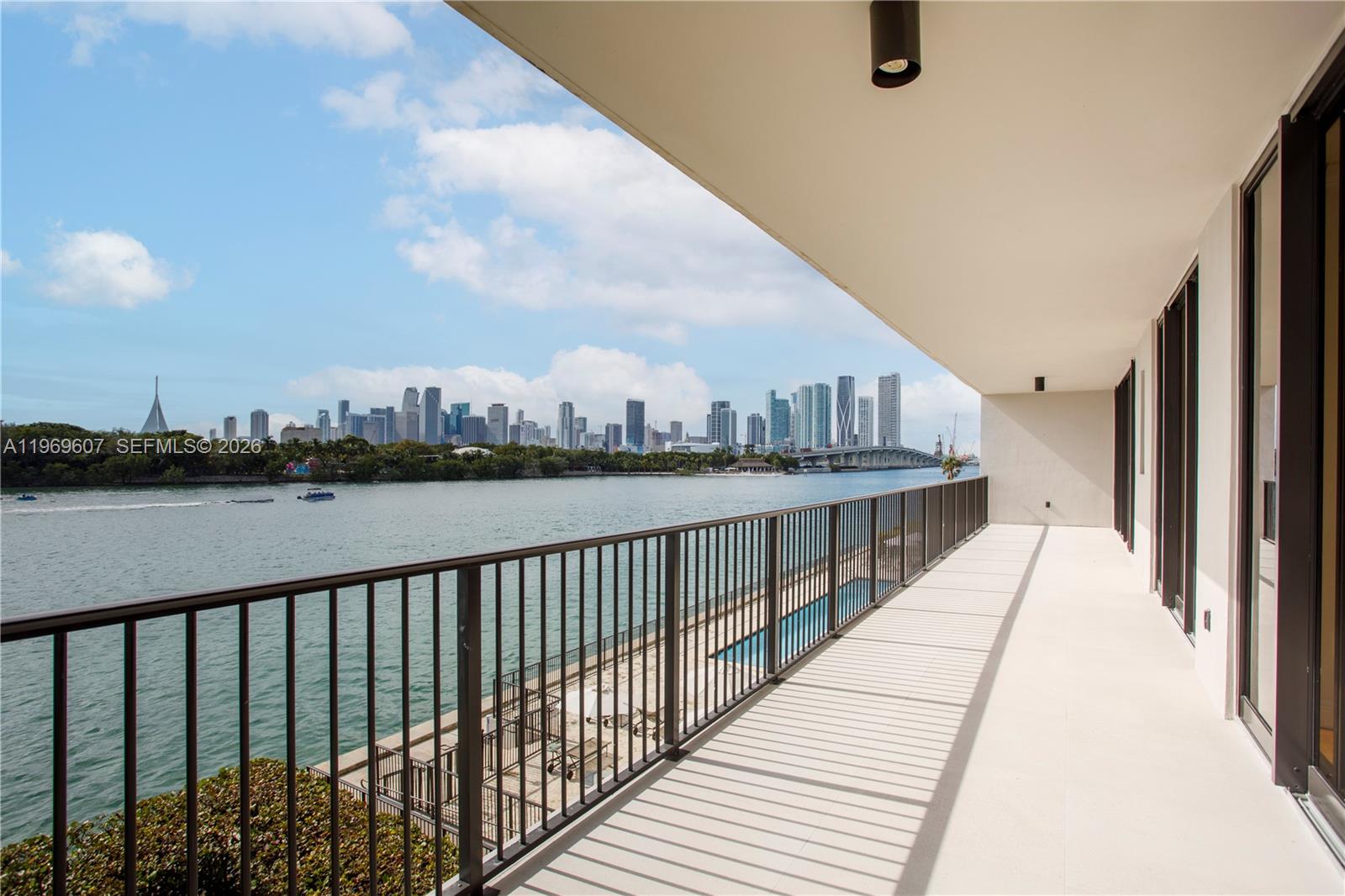 1000 Venetian Way 301 Property Photo 10