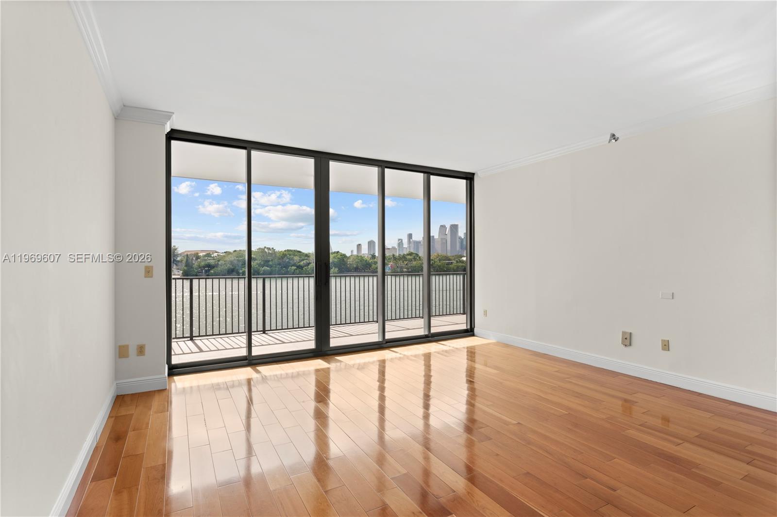 1000 Venetian Way 301 Property Photo 12