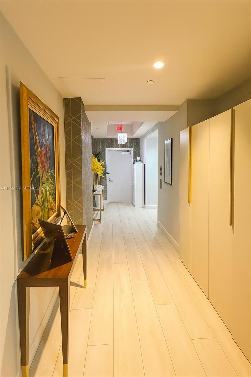 851 Ne 1st Avenue 2212 Property Photo 2