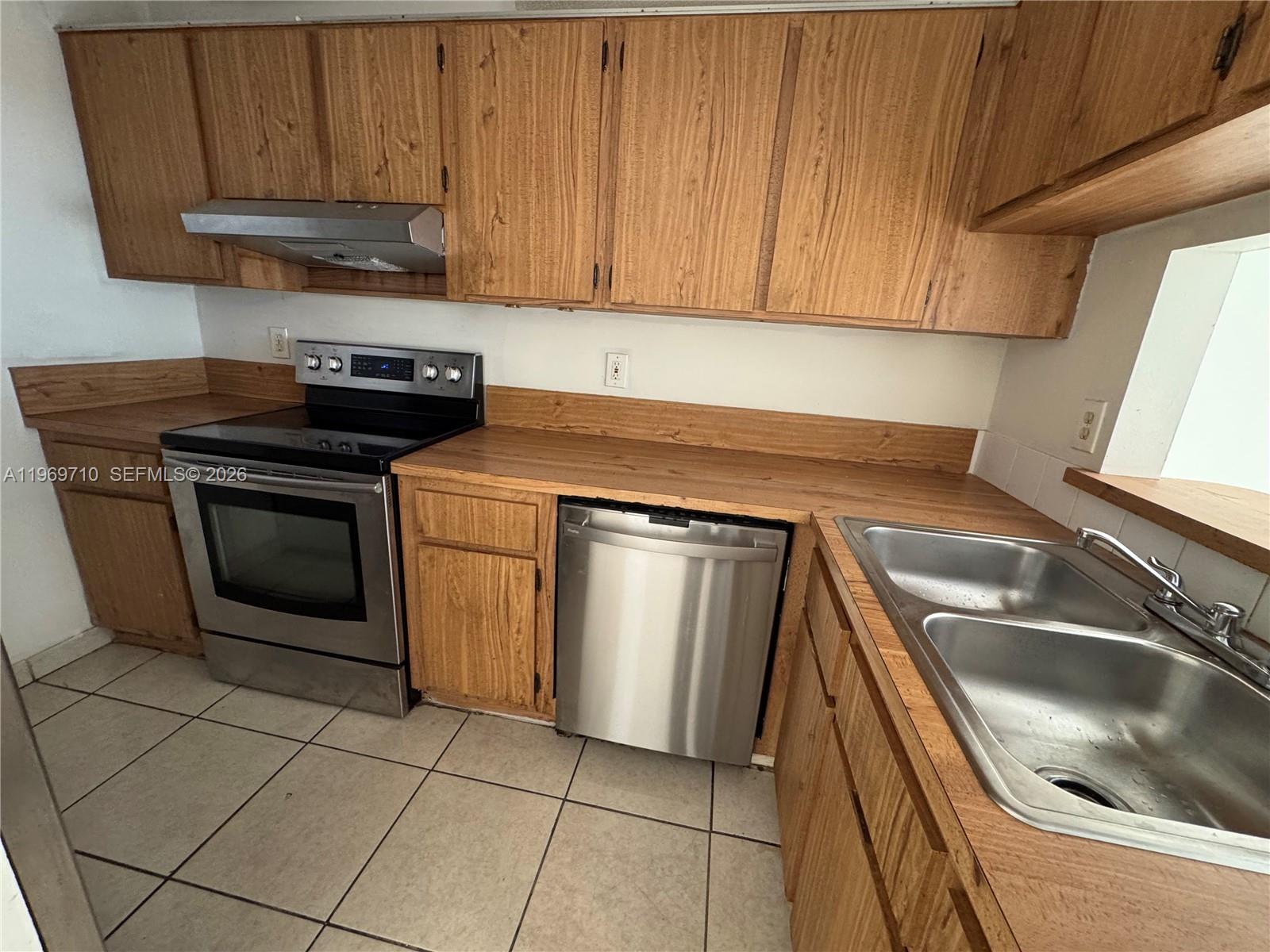 1024 Twin Lakes Drive 21-f Property Photo 1
