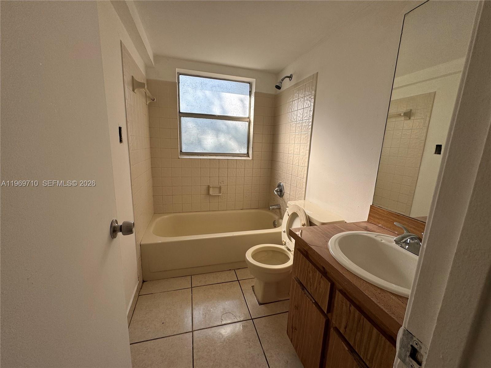 1024 Twin Lakes Drive 21-f Property Photo 8