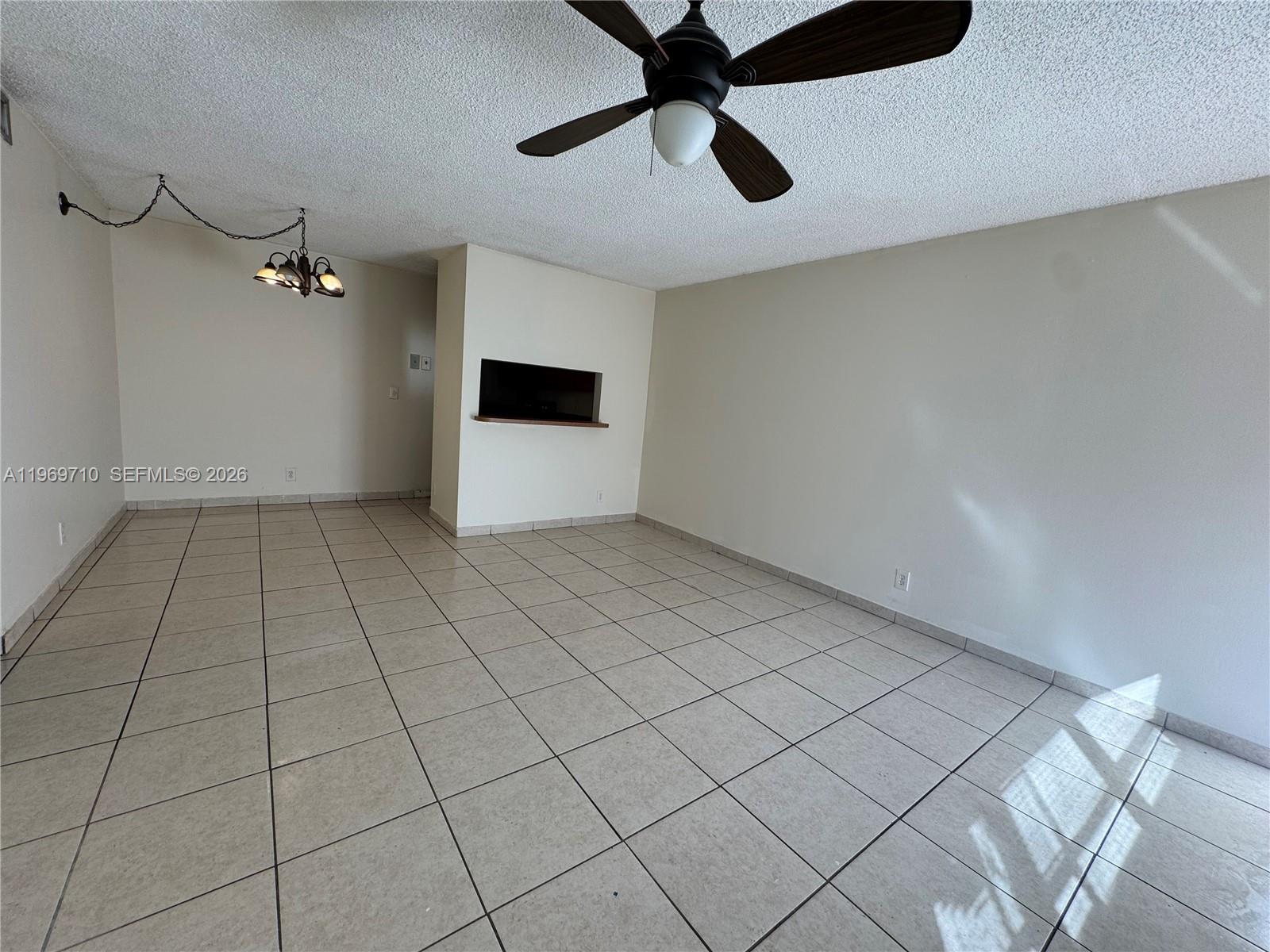 1024 Twin Lakes Drive 21-f Property Photo 9