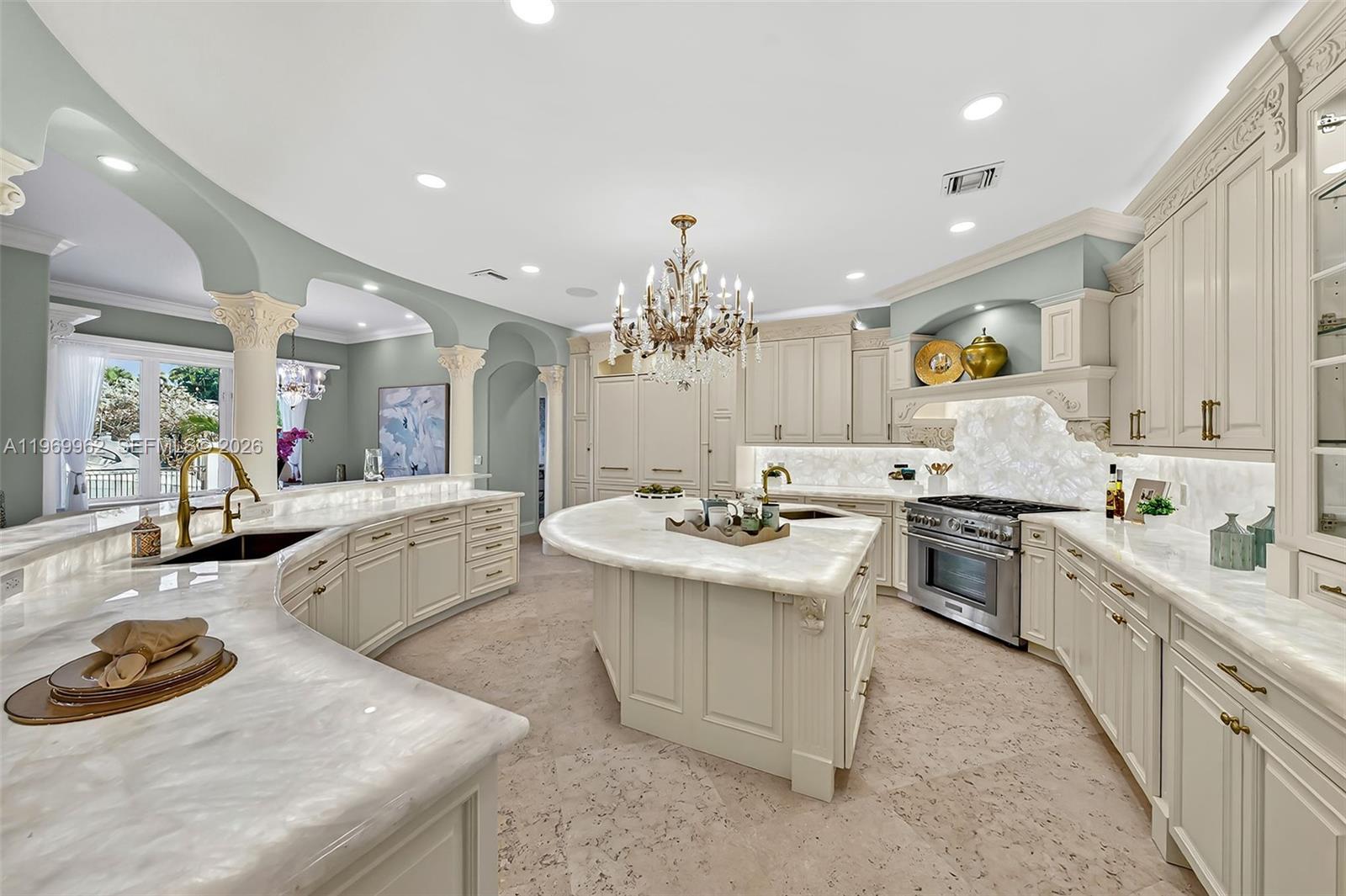 628 Coral Way Property Photo 34