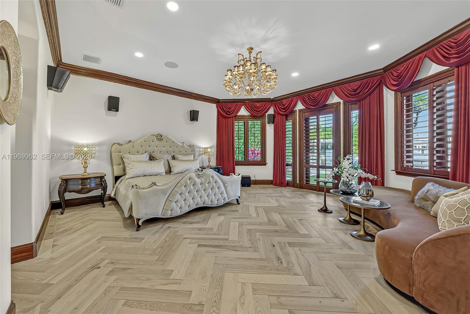 628 Coral Way Property Photo 42