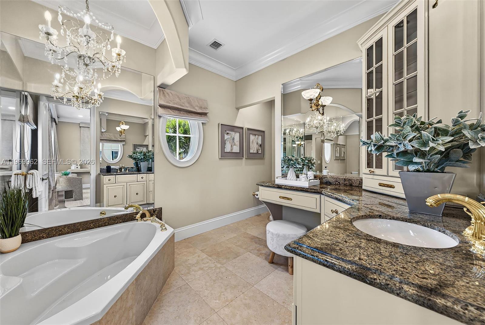 628 Coral Way Property Photo 64