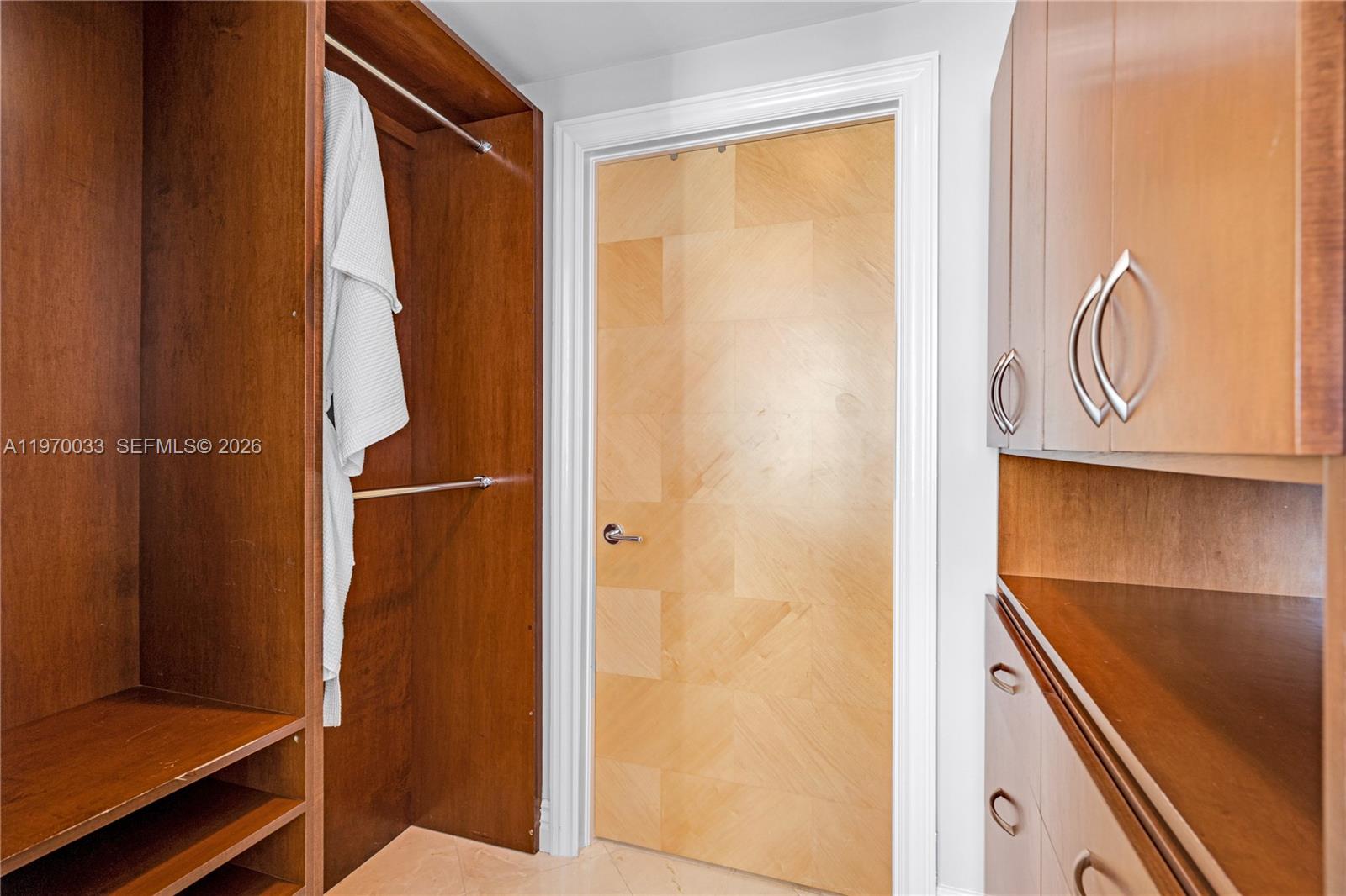 1500 Ocean Drive 704 Property Photo 19