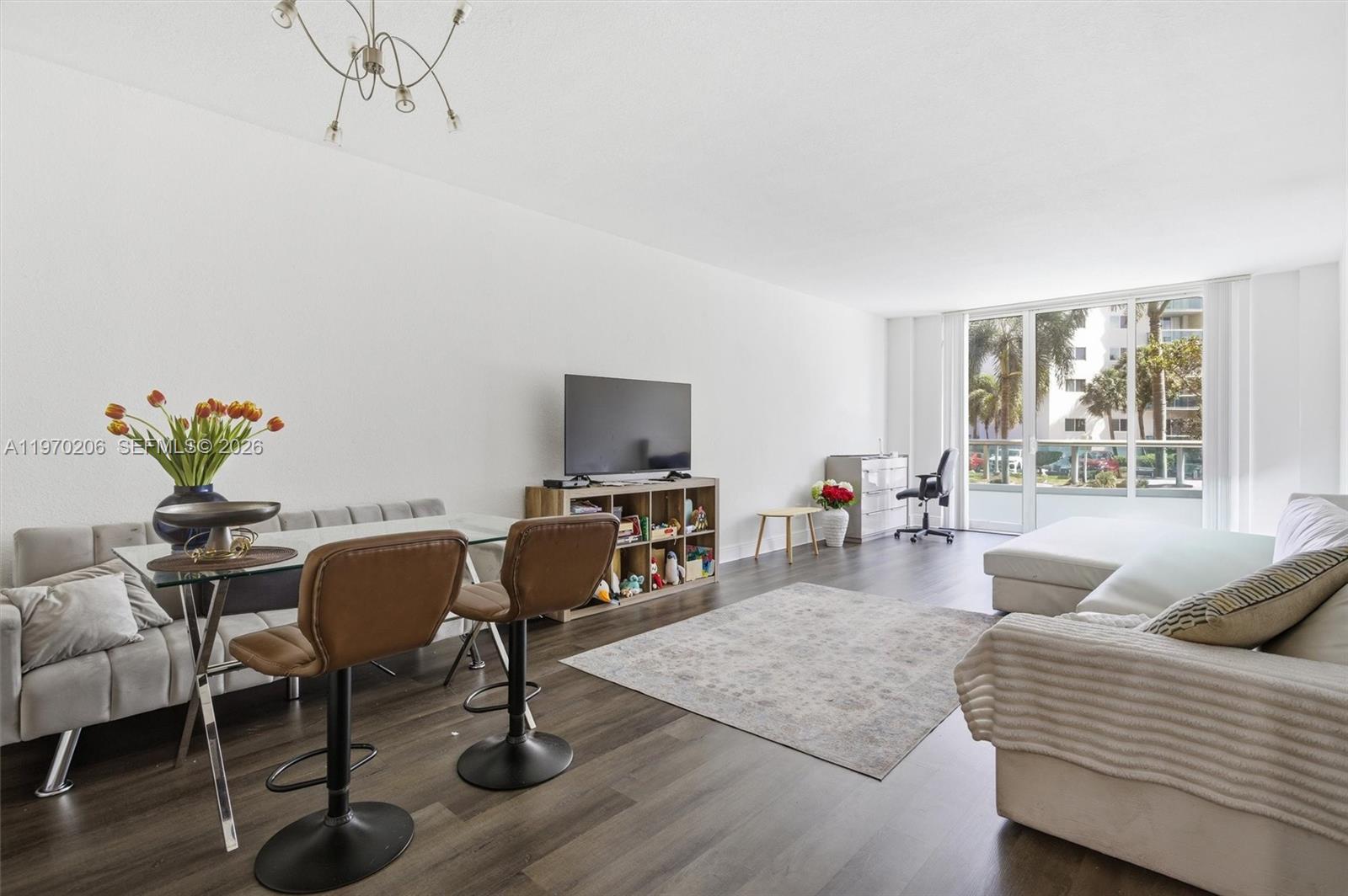 19390 Collins Avenue 120 Property Photo 3