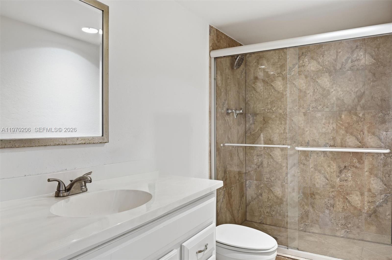 19390 Collins Avenue 120 Property Photo 17