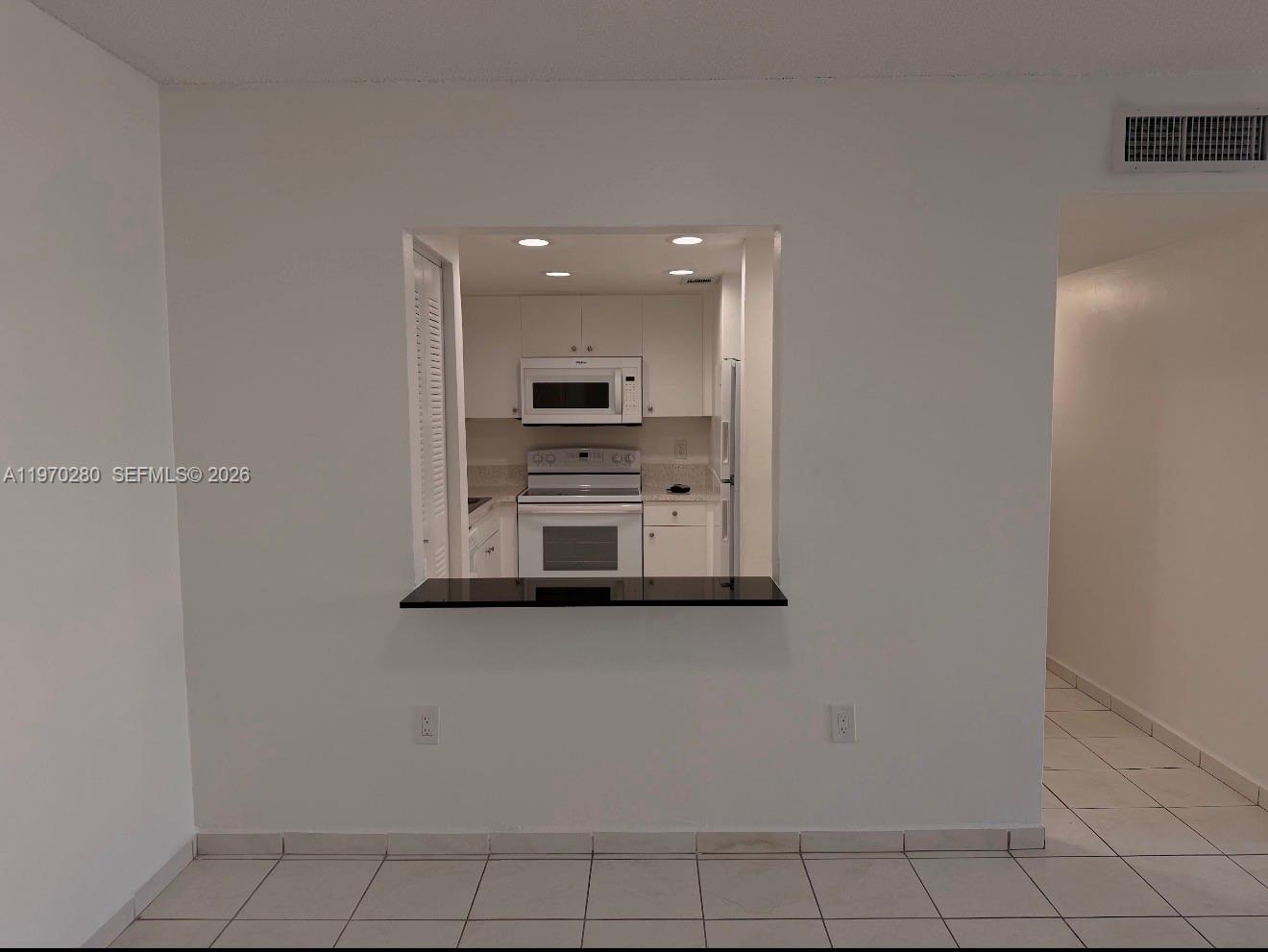 8050 Nw 8th Street 1307 Property Photo 5