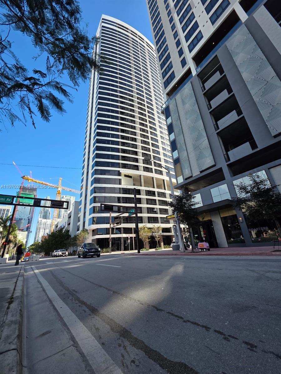 225 N Miami Avenue 804 Property Photo 63