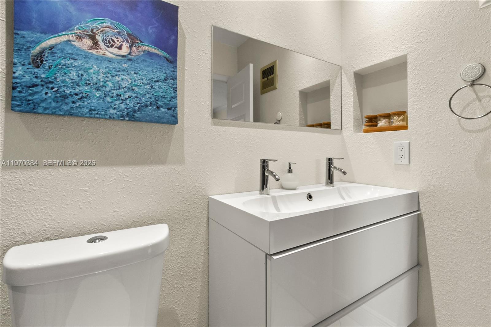 5121 W Oakland Park Boulevard 304 Property Photo 15