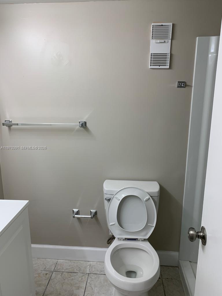 8700 N Sherman Circle 305 Property Photo 23