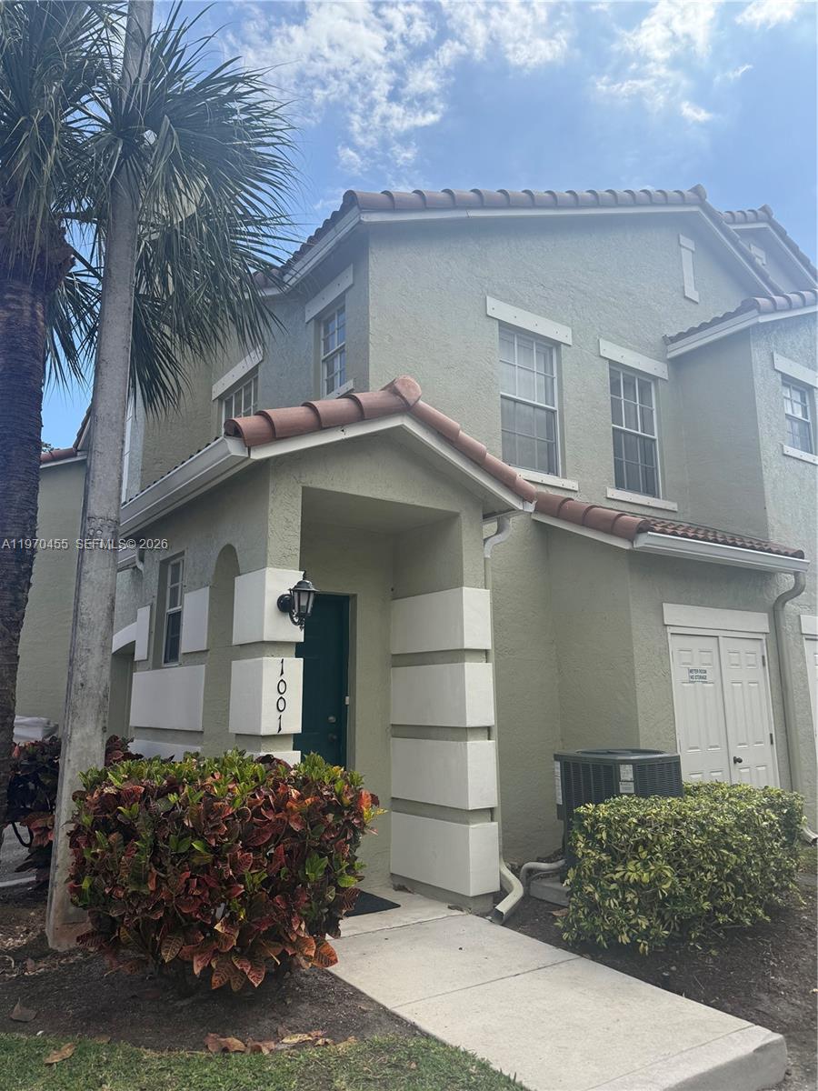 1001 Belmont Place 1001
