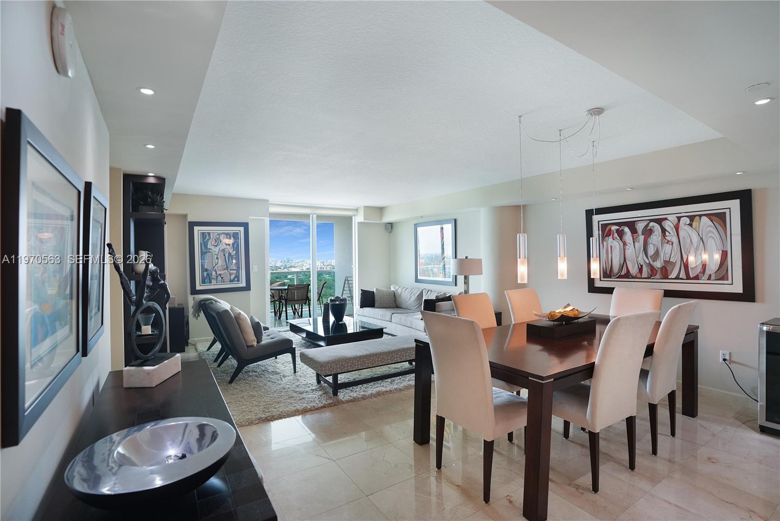 2101 Brickell Avenue 1812 Property Photo 1