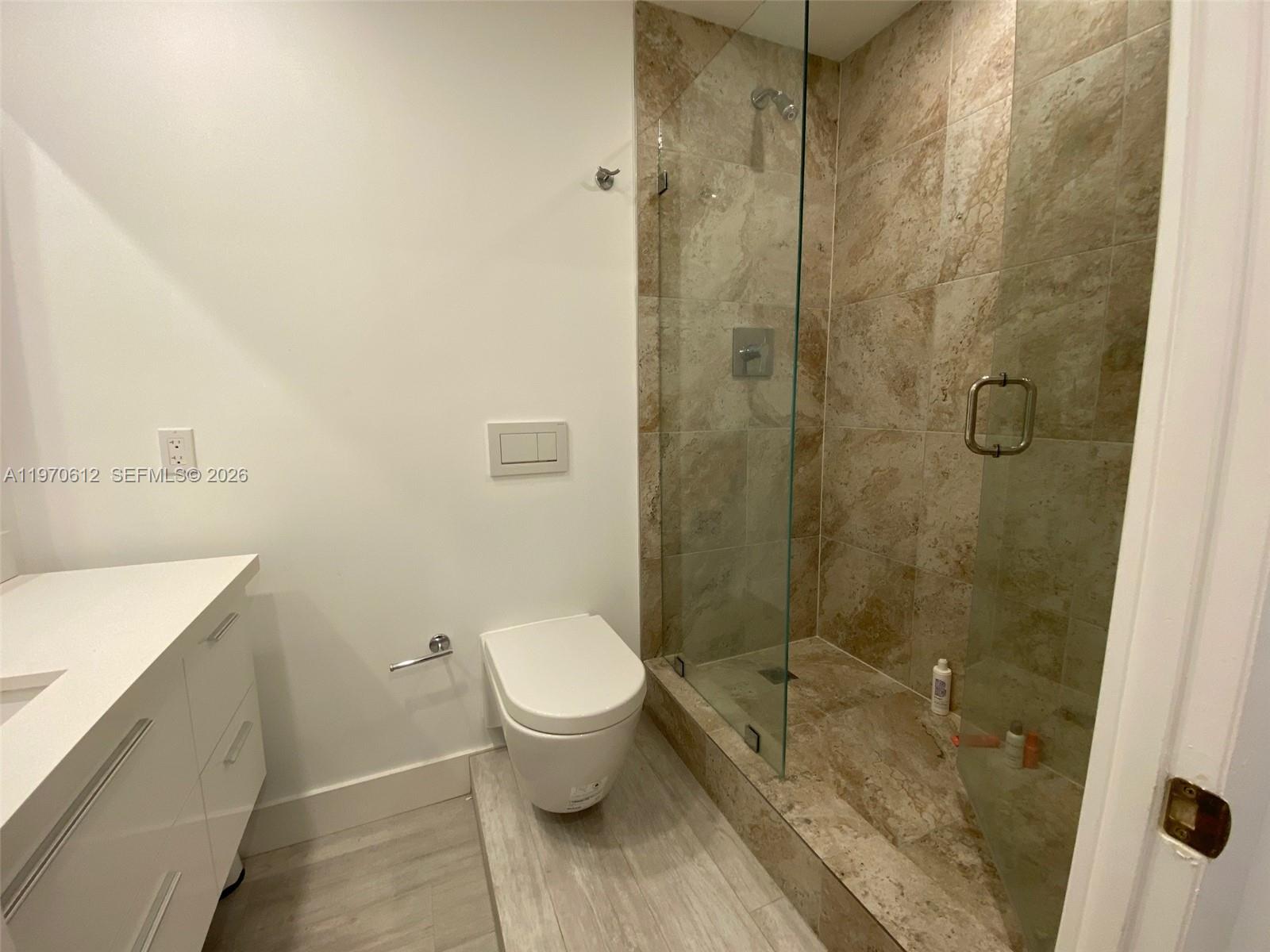 2301 Collins Avenue 338 Property Photo 11