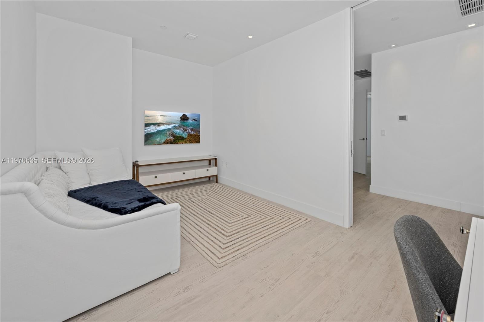 17475 Collins Avenue 1201 Property Photo 5