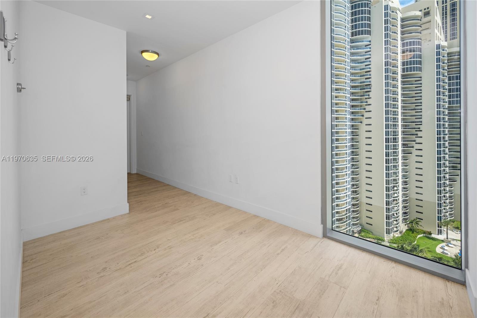 17475 Collins Avenue 1201 Property Photo 29