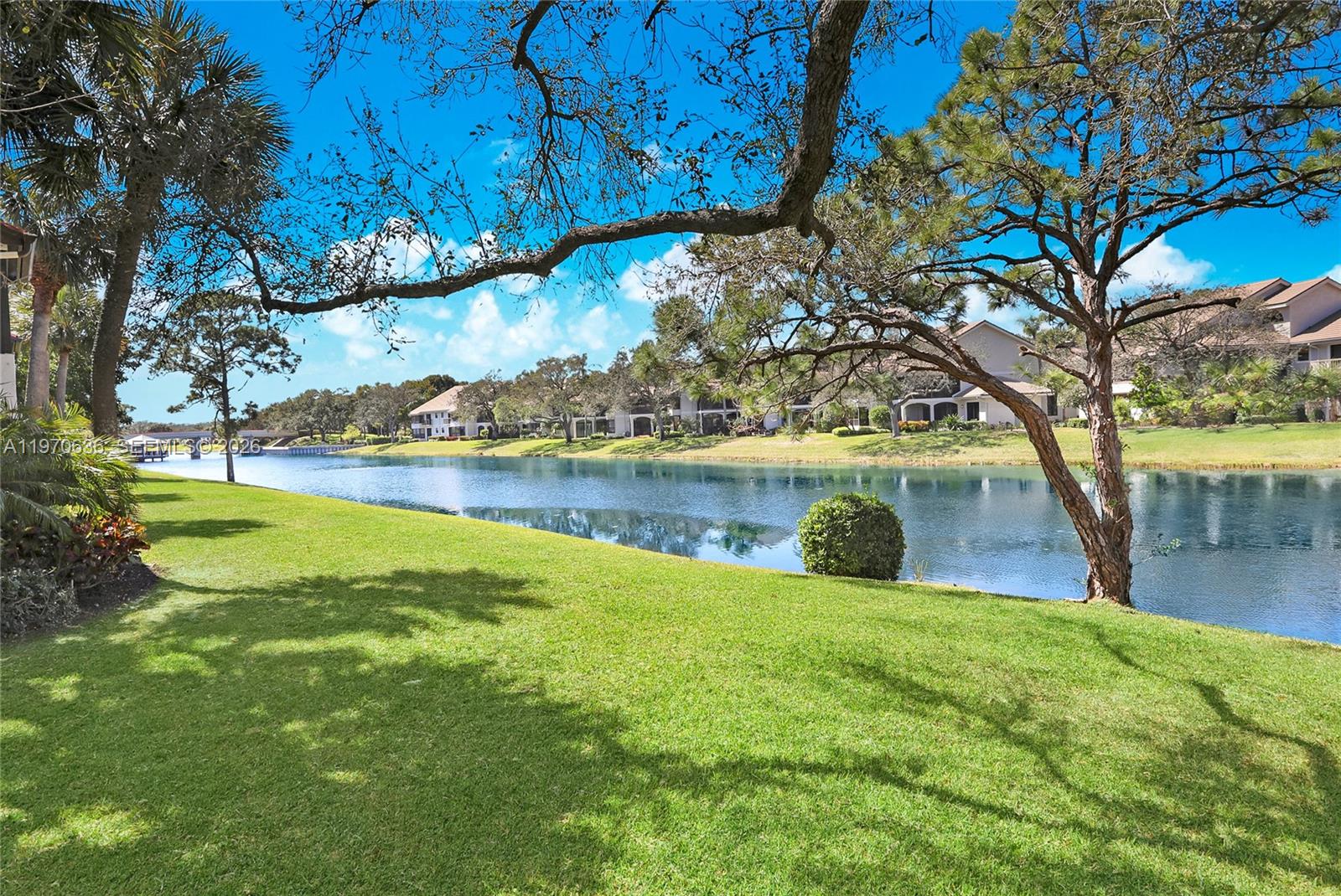 16671 N Traders Crossing N 121 Property Photo 2