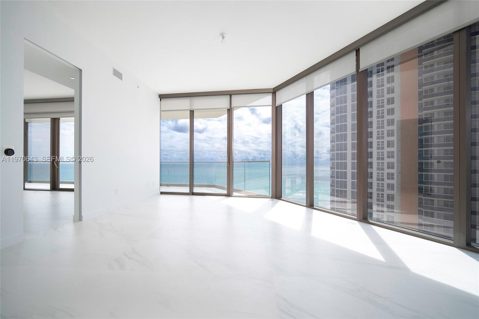 18975 Collins Avenue 1604 Property Photo 1