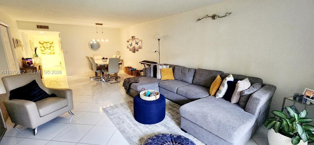 327 Lakeview Drive 103 Property Photo 8
