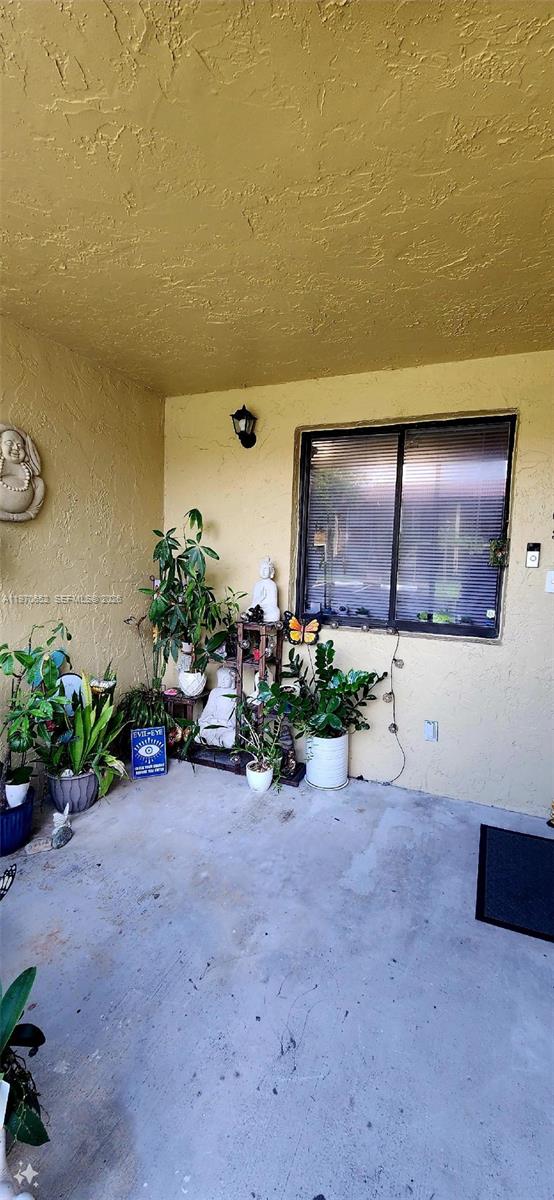 327 Lakeview Drive 103 Property Photo 20