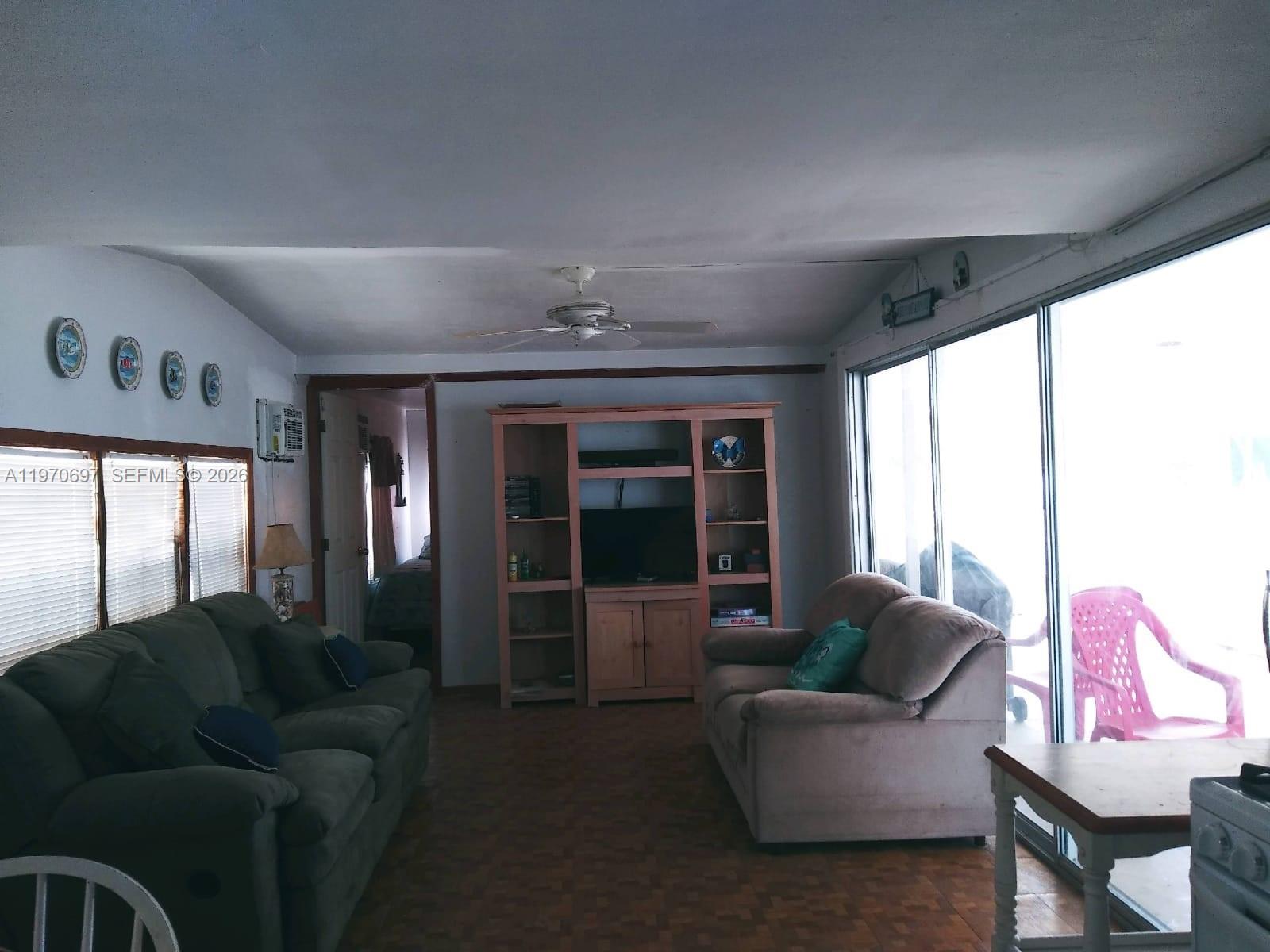 261 Burgundy Drive Property Photo 5