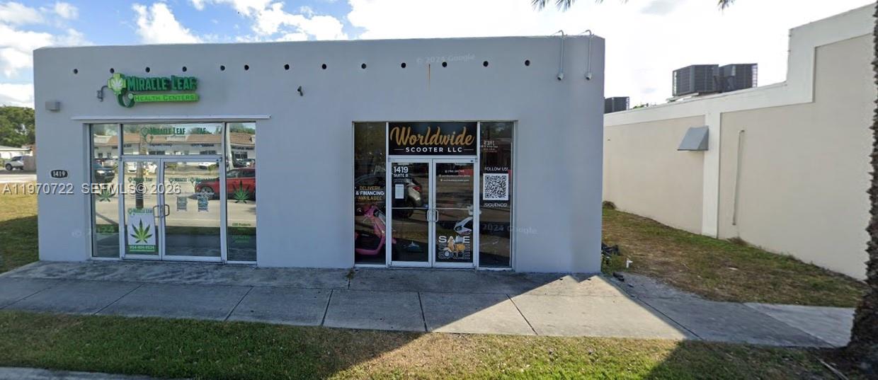 1419 S Federal Highway Property Photo 1