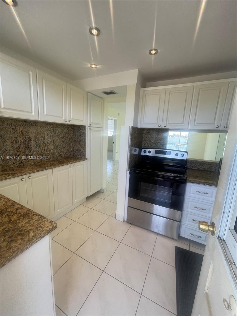 2910 Point East Drive M511 Property Photo 10