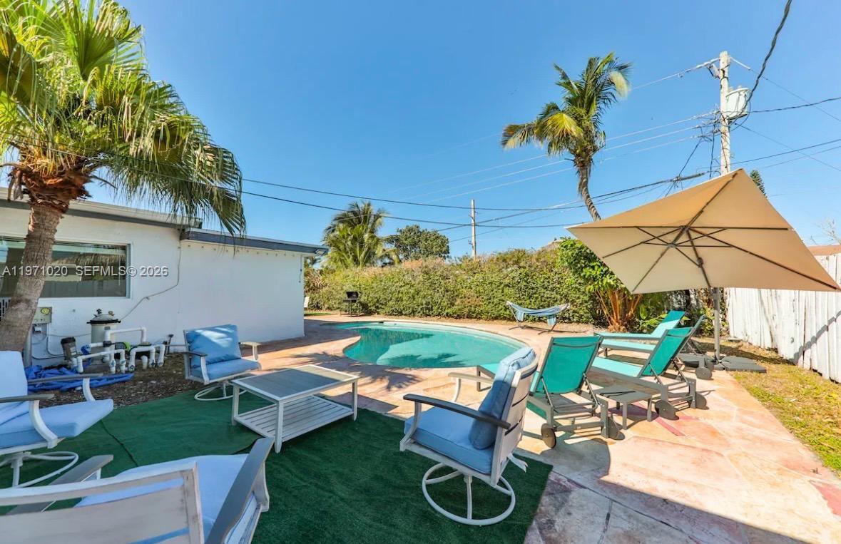 A11971020 Property Photo 48