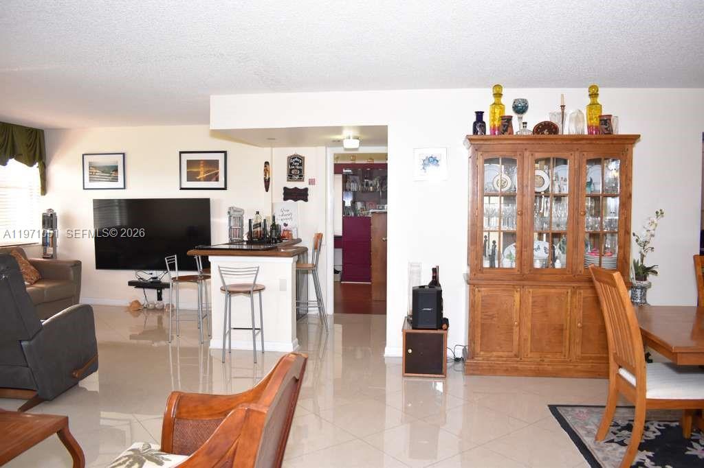 1300 Saint Charles Place 617 Property Photo 2