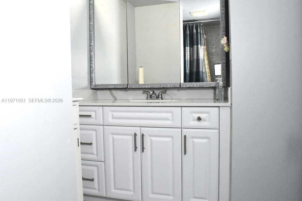 1300 Saint Charles Place 617 Property Photo 11