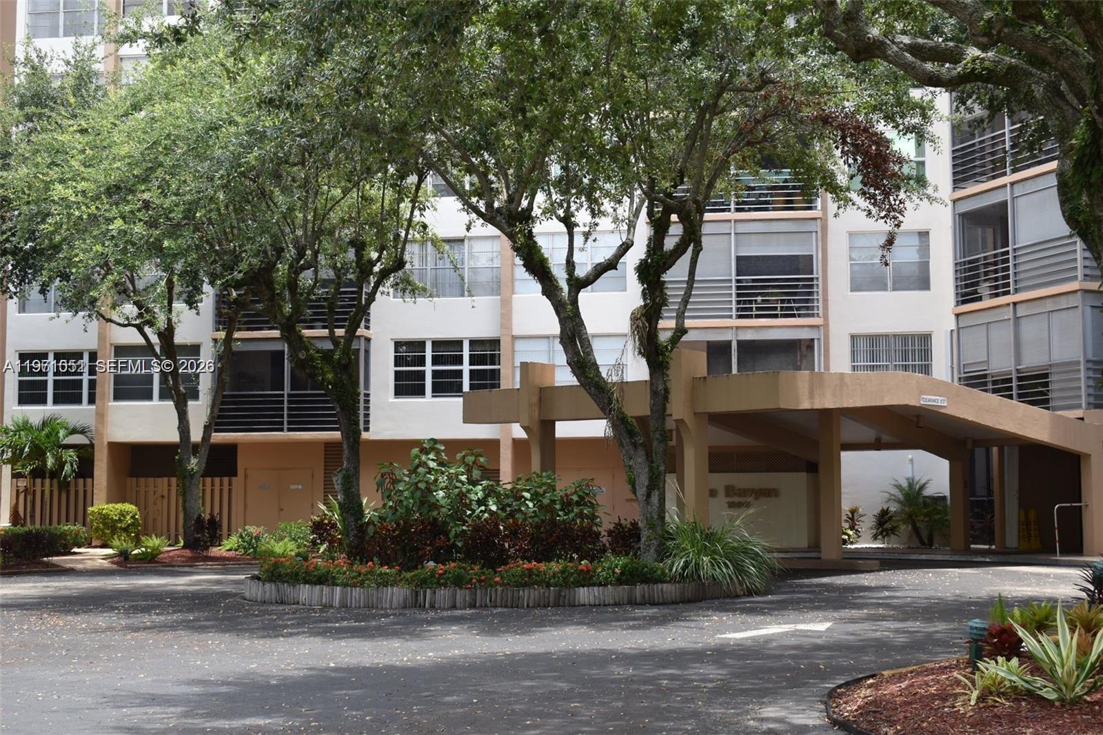 1300 Saint Charles Place 617 Property Photo 18