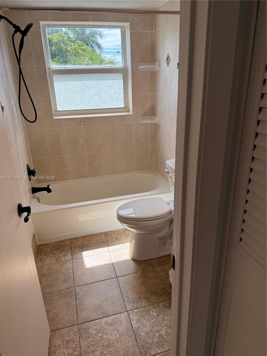 1425 Arthur Street 315b Property Photo 33